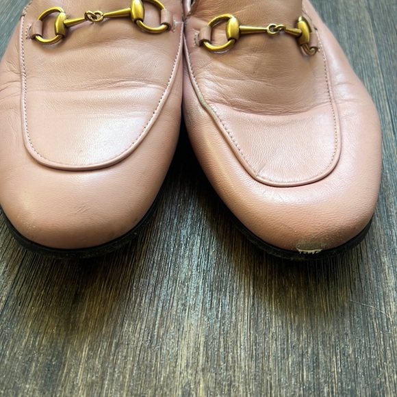 Gucci Blush Loafers - Picture 3 of 12